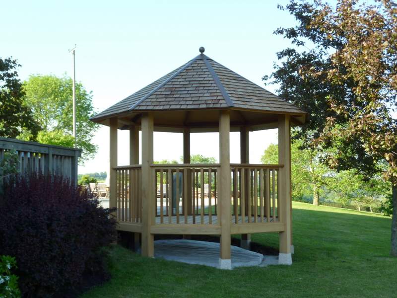 Cedar Pavilion By Woodpecker Joinery